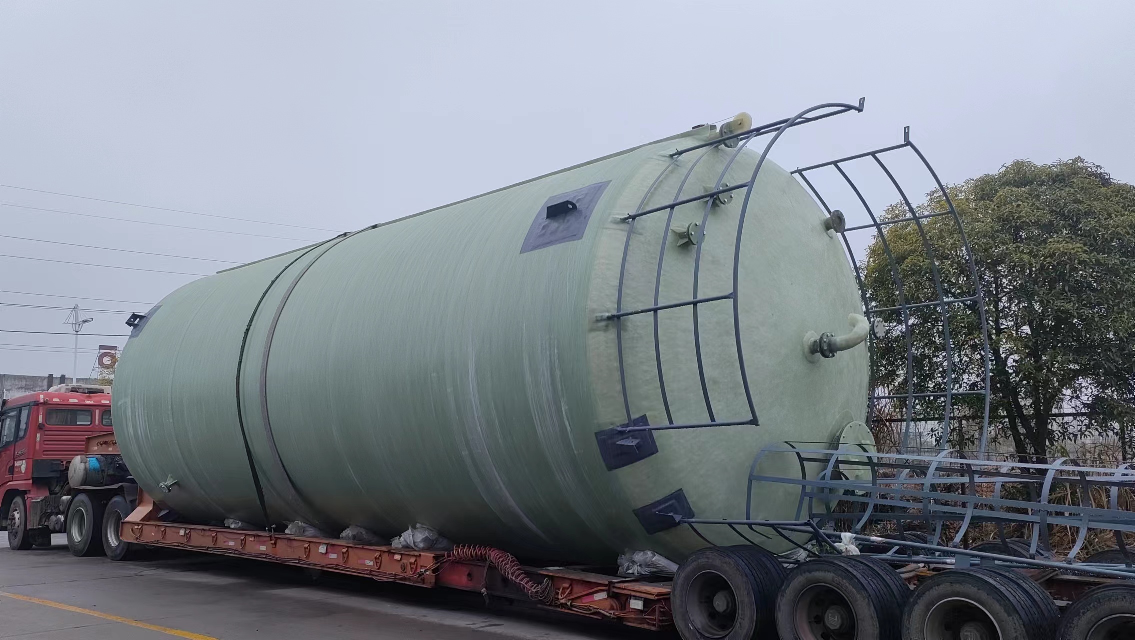 為江西某公司生產的玻璃鋼儲罐